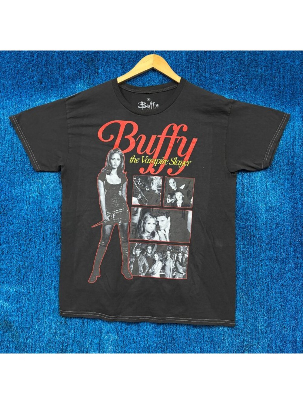 Buffy The Vampire Slayer Graphic T-Shirt Size Medium